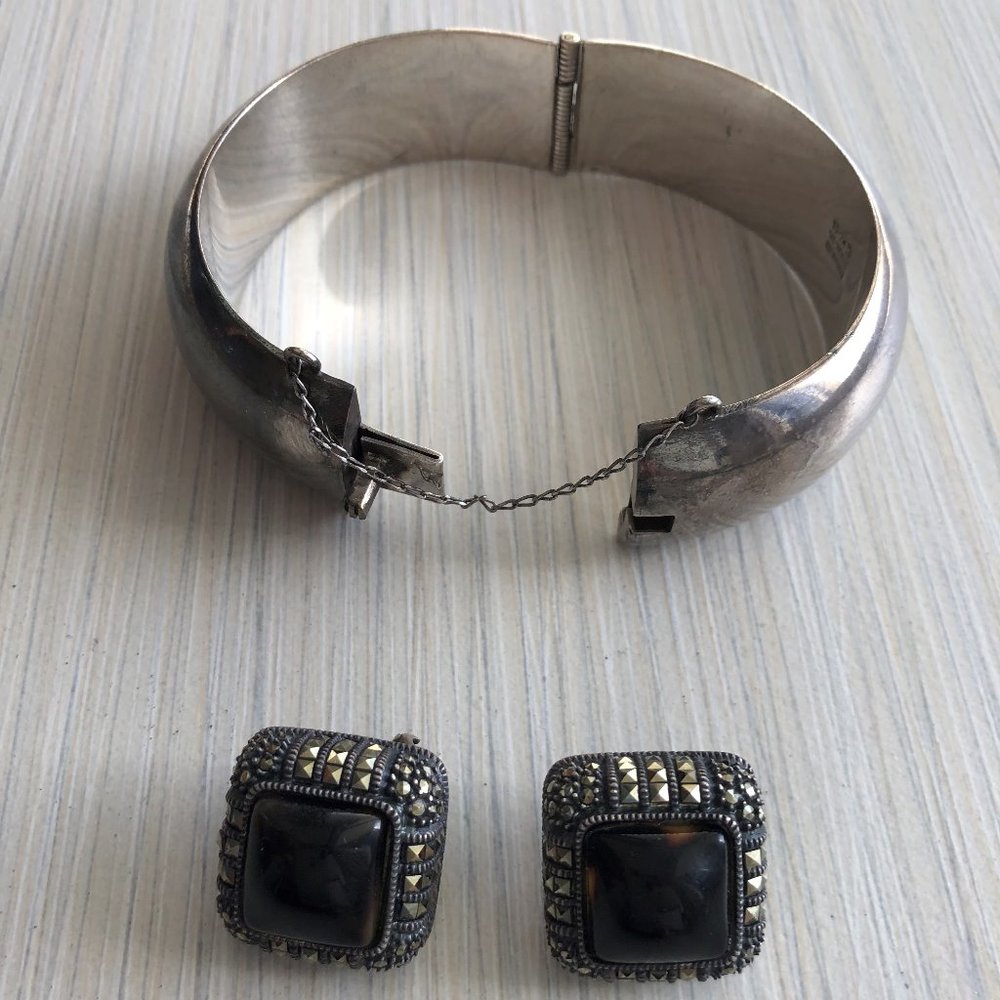 Sterling Silver Hinged Bangle and Black Stone Clip-On Earrings Set